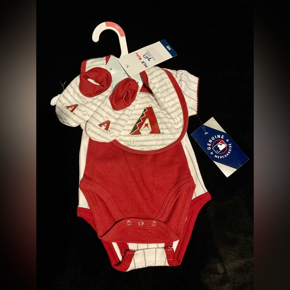 MLB Baby Girls Arizona Diamondbacks (4 piece) Size 0-3 months